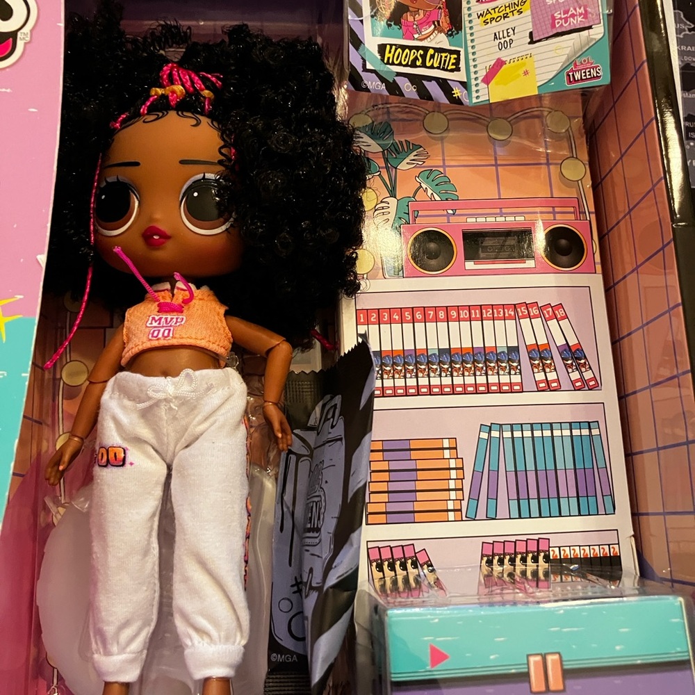 Lol Fashion doll Hoops Cutie new in box